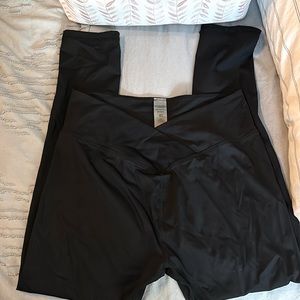 Kittenish by jessie James Decker woman’s XL black leggings